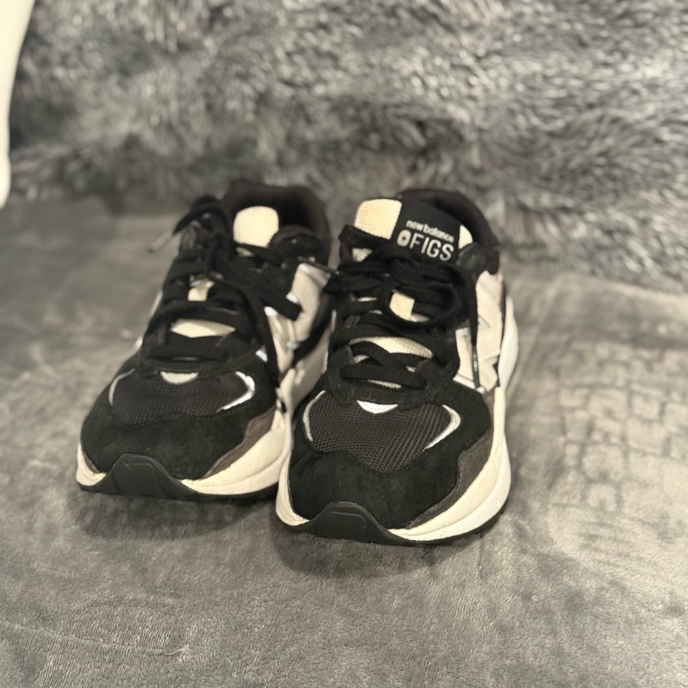 Figs Black and White Sneakers Classic Design Rare collab with new balance